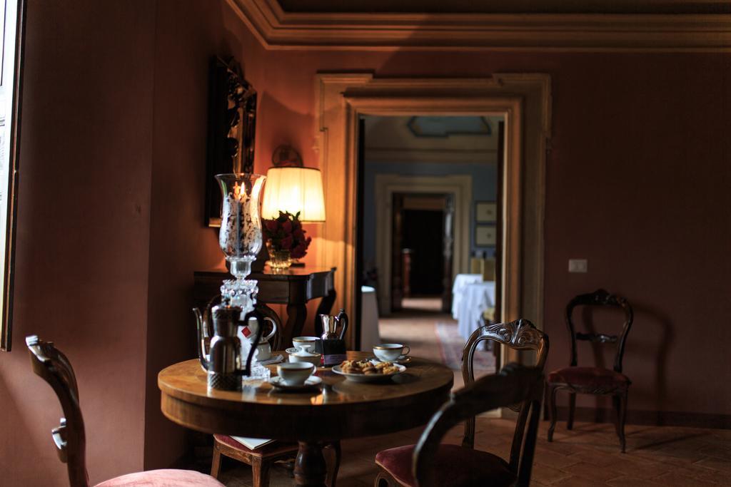 Casa Rosati Hotel Fontecchio Buitenkant foto
