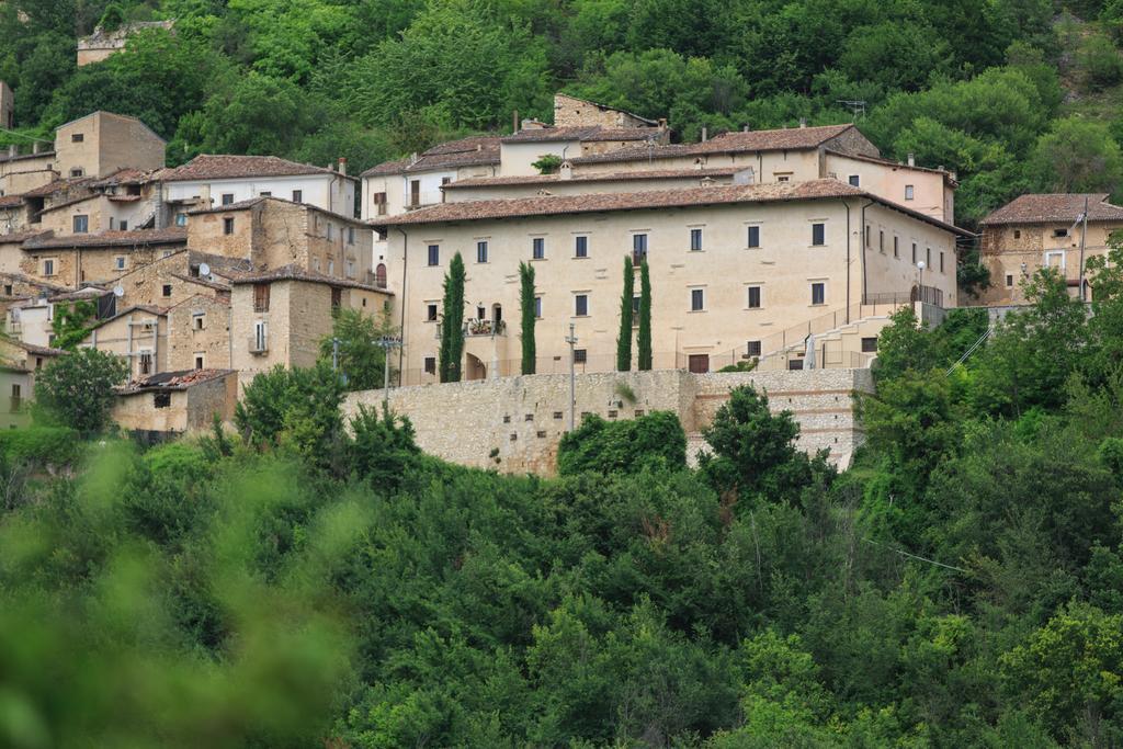 Casa Rosati Hotel Fontecchio Buitenkant foto
